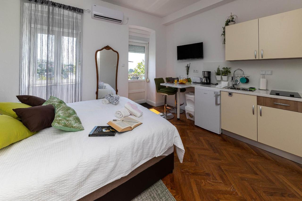 Apartmani Kaiserin Crikvenica Esterno foto