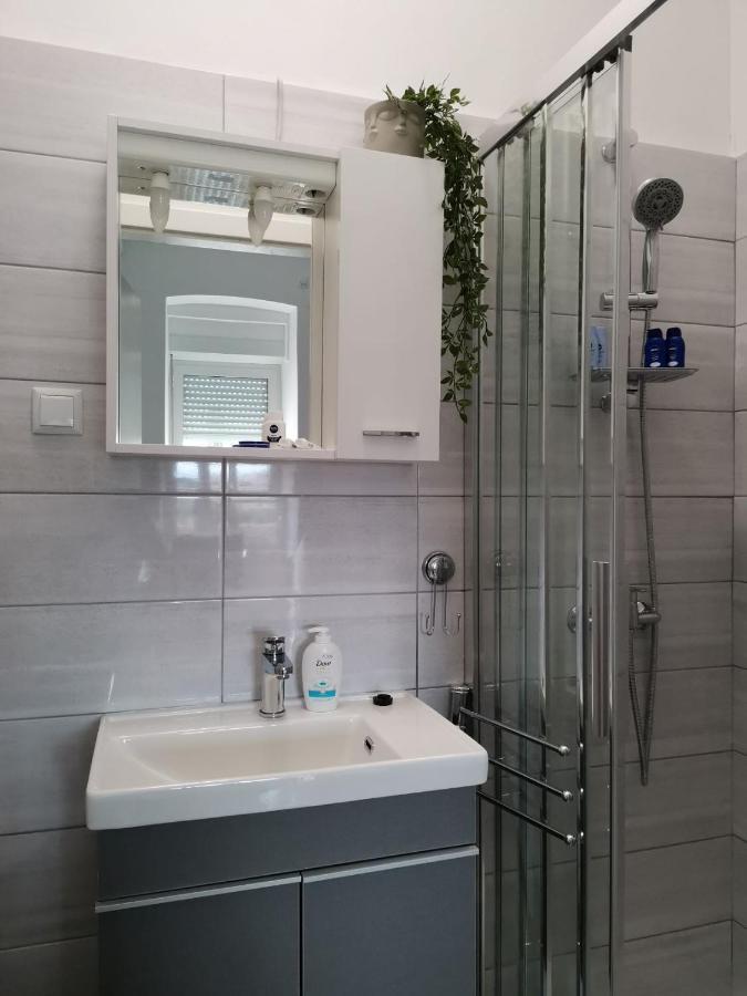 Apartmani Kaiserin Crikvenica Esterno foto
