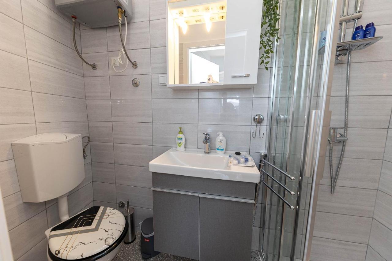 Apartmani Kaiserin Crikvenica Esterno foto