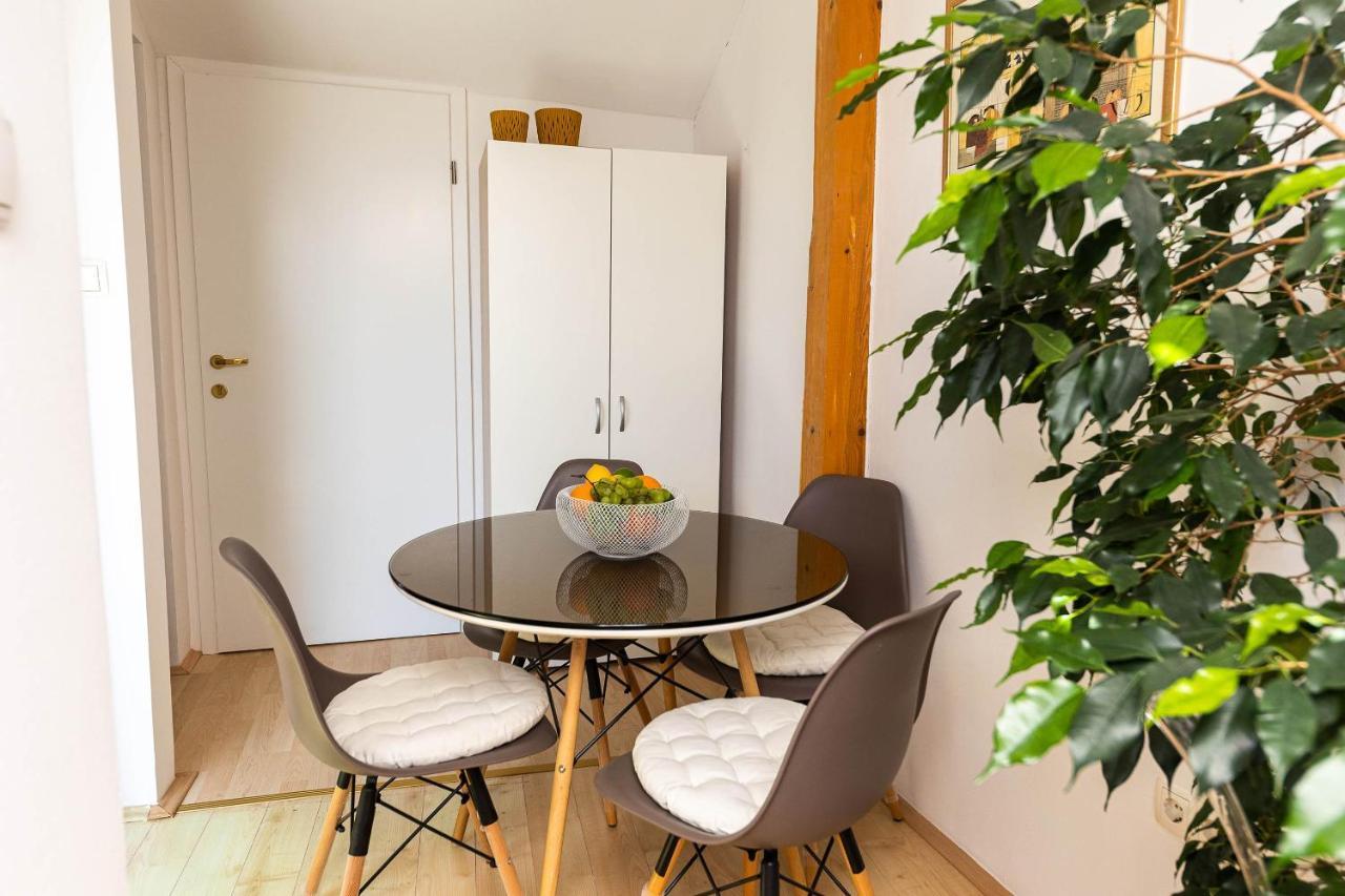 Apartmani Kaiserin Crikvenica Esterno foto